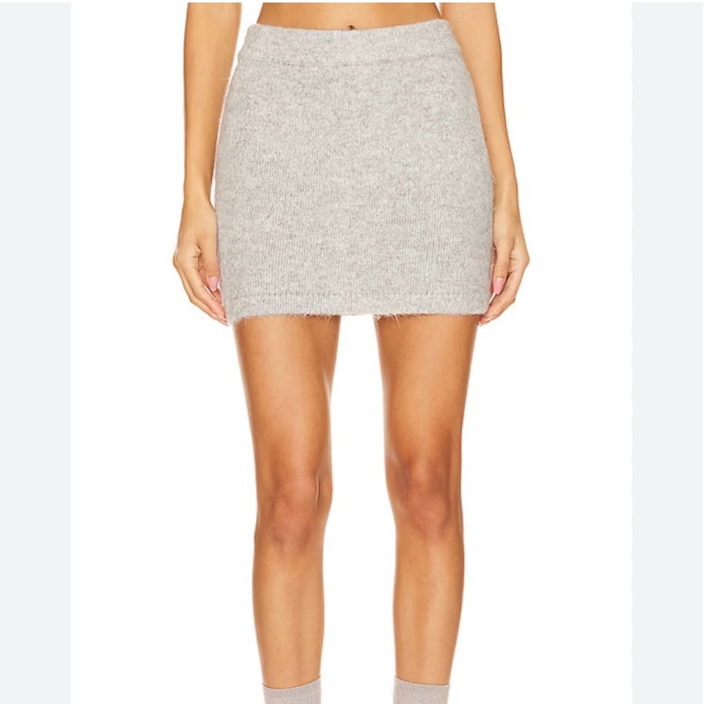 SNDYS Winnie Skirt in Heather Grey
Size Medium